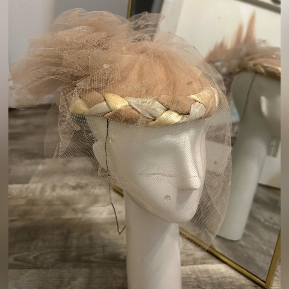Vintage nude front net hat